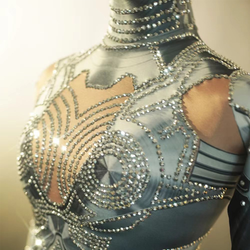 Tech Style Stretch Rhinestones – Tech Queen recenzja i cena